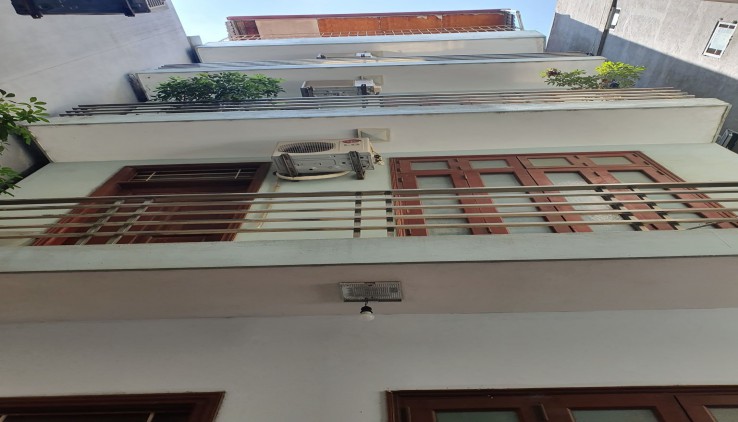 Chình Chủ Bán Nhà Phạm Văn Đồng  5 Tầng MT 3.9m, 50M2 Kinh Doanh Sầm Uất Ô Tô Giá 8.1 Tỷ.