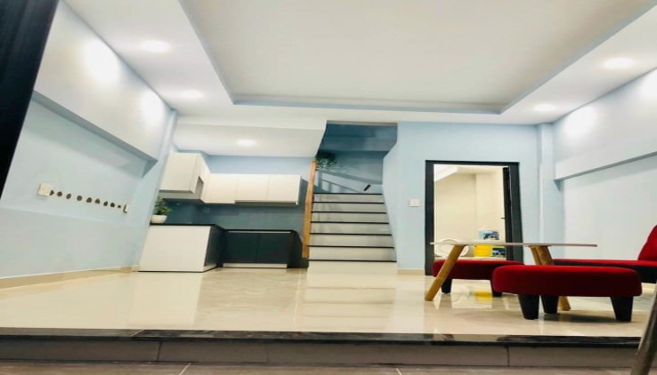 CHỈ 3 TỶ 300 SỞ HỬU NHÀ NHỎ XINH ĐẸP THIẾT KẾ THEO PHONG CÁCH HIỆN ĐẠI NGAY ĐƯỜNG XÔ VIẾT NGHỆ TĨNH PHƯỜNG 26 QUẬN BÌNH THẠNH 3 TẦNG BTCT 25M2 GIÁ 3