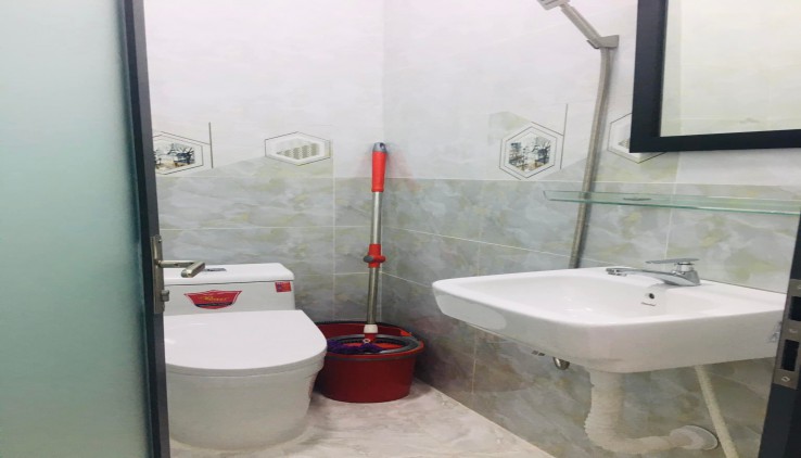 NHÀ MỚI ĐẸP HIỆN ĐẠI NGAY TRUNG TÂM THUẬN TIỆN DI CHUYỂN HẺM BA GÁC ĐUA NGAY VŨ DUY TẤN PHƯỜNG 3 QUẬN BÌNH THẠNH 2 TẦNG BTCT 30M2 GIÁ 3 TỶ 980 THƯƠNG