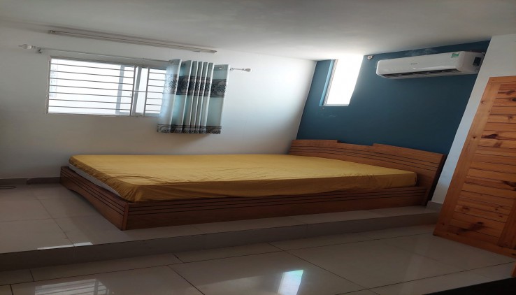 NHÀ 2 MẶT TIỀN TRƯỚC SAU - NỞ HẬU - VỊ TRÍ ĐẮC ĐỊA GẦN SÂN BAY - KINH DOANH SẦM UẤT
Phường 2, Tân Bình. Giá:26 tỷ, Mr Dũng: 0909621482.