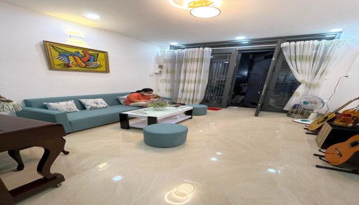 CHỈ 6 TỶ 800 SỞ HỮU 45M2 NGAY NGÔ TẤT TỐ PHƯỜNG 21 QUẬN BÌNH THẠNH XE HƠI ĐẬU TRƯỚC NHÀ 2 TẦNG NỘI THẤT MỚI THIẾT KẾ THEO PHONG CÁCH HIỆN ĐẠI.