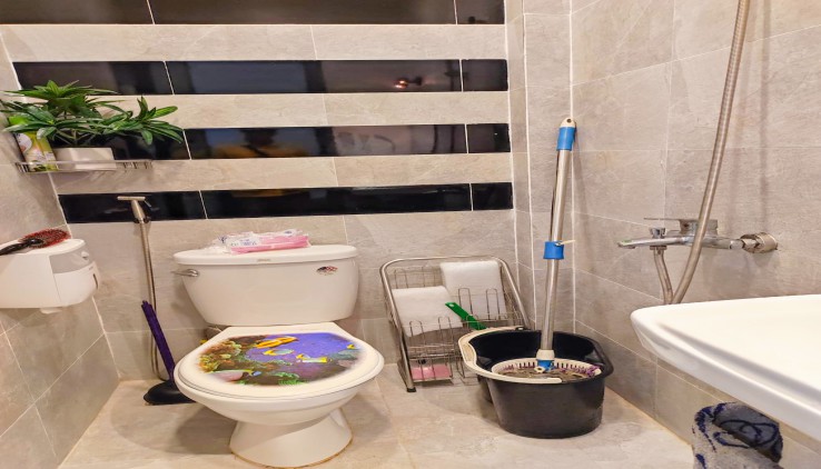SIÊU PHẨM QUẬN PHÚ NHUẬN - 3 TẦNG - SÁT MẶT TIỀN - THIẾT KẾ HIỆN ĐẠI - CHỈ 5.X TỶ.