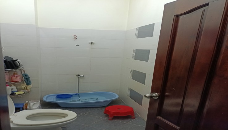 Nhà hẻm Trần Tấn 4 tầng, DT: 4.3 13, giá 6.3 tỷ P. Tân Sơn Phú