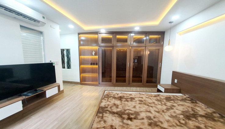 Nhà mới xây nở hậu 3m, nội thất cao cấp HXH Nguyễn Du, Gò Vấp 6.5 tỉ