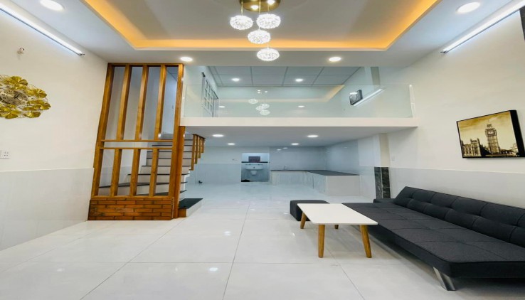 HẺM BA GÁC THÔNG ĐIỆN BIÊN PHỦ PHƯỜNG 22 QUẬN BÌNH THẠNH NÔỊ THẤT MỚI VÀO Ở NGAY CHỈ 2 TỶ 800 SỞ HỮU 32M2 2 TẦNG BTCT.