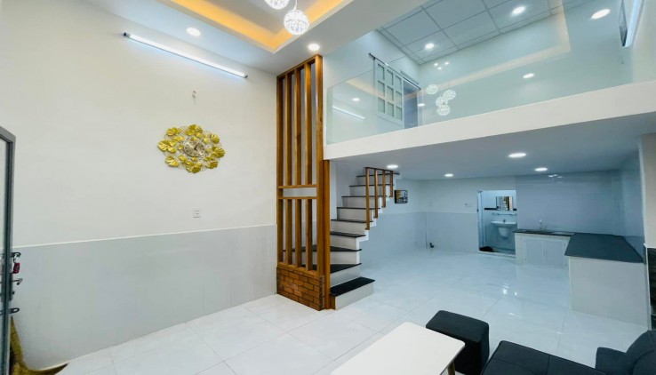 HẺM BA GÁC THÔNG ĐIỆN BIÊN PHỦ PHƯỜNG 22 QUẬN BÌNH THẠNH NÔỊ THẤT MỚI VÀO Ở NGAY CHỈ 2 TỶ 800 SỞ HỮU 32M2 2 TẦNG BTCT.