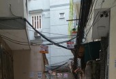Bán nhà Lạc Long Quân 9 Tỷ x 80m,MT 5.8m Gần Ô TÔ, Lô Góc ,Ngõ Thông.