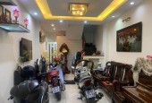 Nhà đẹp hẻm1/ - DT  25m2 x 5 tầng,  Lý Chính Thắng Q3 sát mặt tiền  - Hẻm 3m -  6,2 ty3.